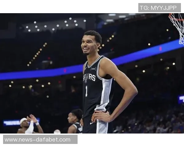 文班谈在OKC的经历：未感受反派待遇只听到一句法克